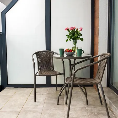 Holiday Studio For 3 People, 아파트